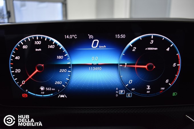 MERCEDES-BENZ A 180 d Automatic Premium